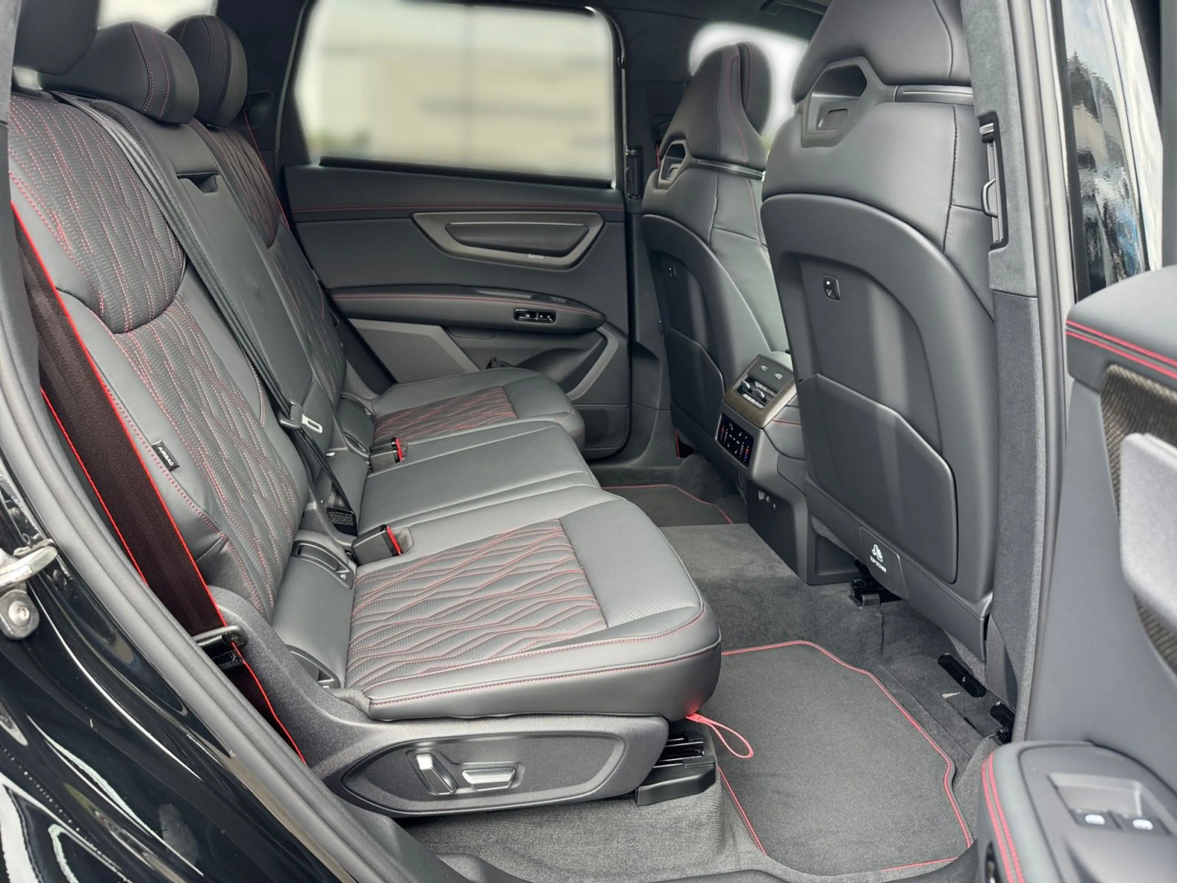 Audi Q7 SUV TDI 220kw quattro tiptr. AHK 7.-Sitzer Ma — photo 9