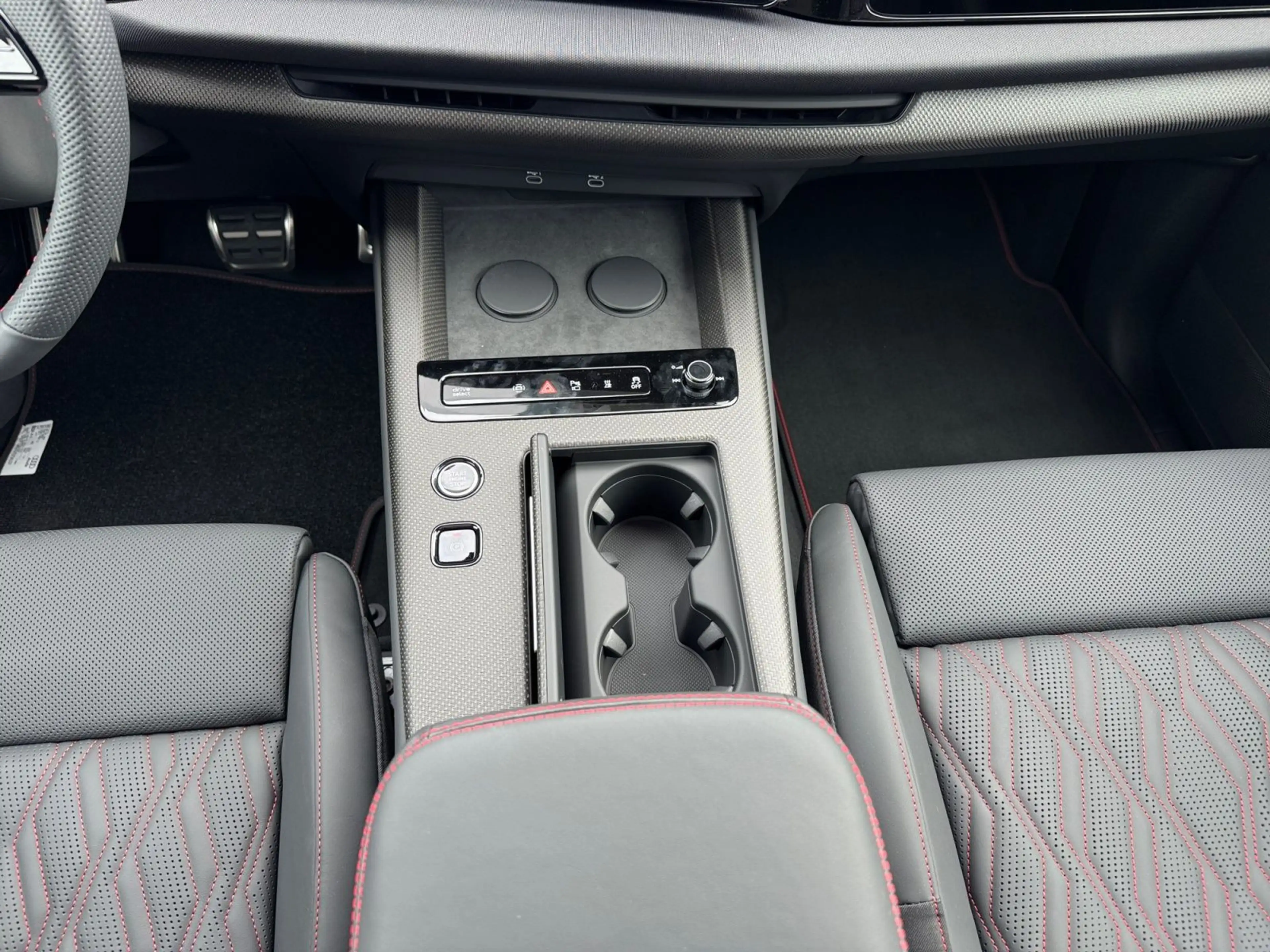 Audi Q7 SUV TDI 220kw quattro tiptr. AHK 7.-Sitzer Ma — photo 15