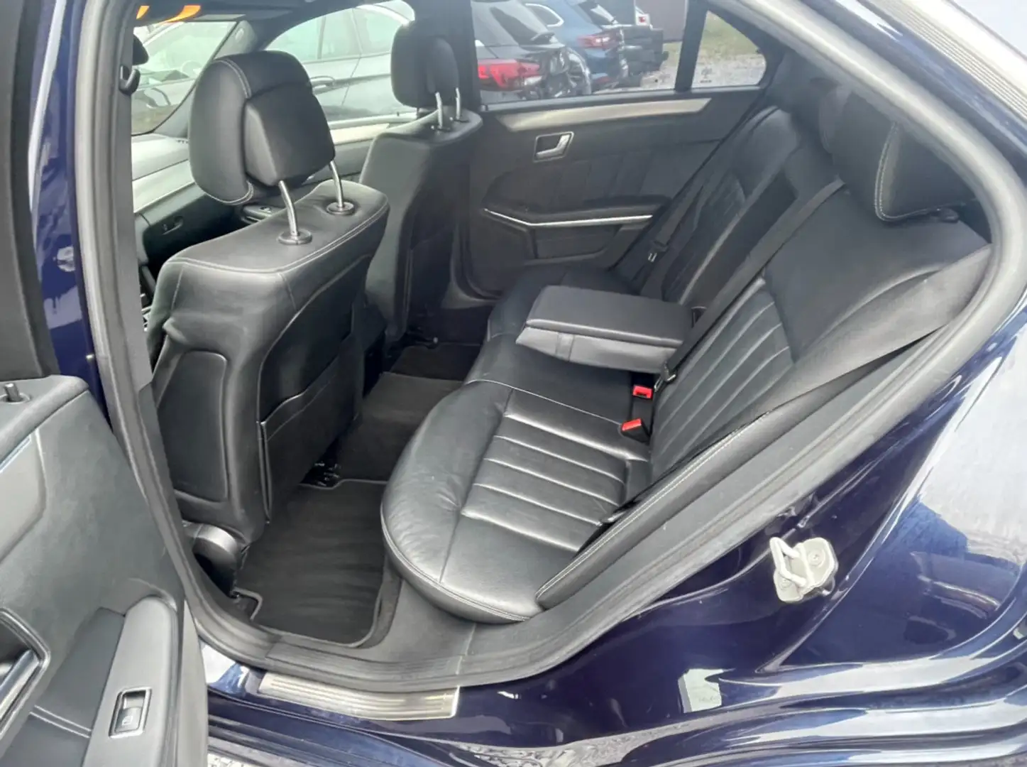 Mercedes-Benz E 200 BlueTEC 7G-TRONIC Edition - 2