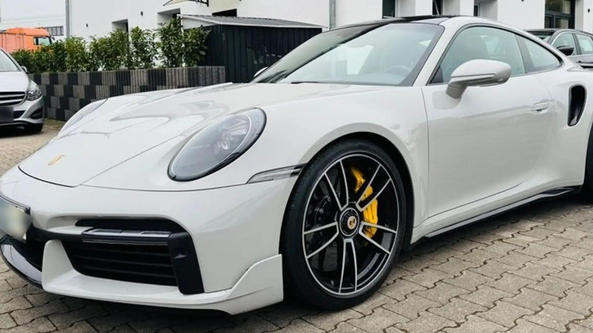 Porsche 992 Turbo S Coupé PDK Gris - 2