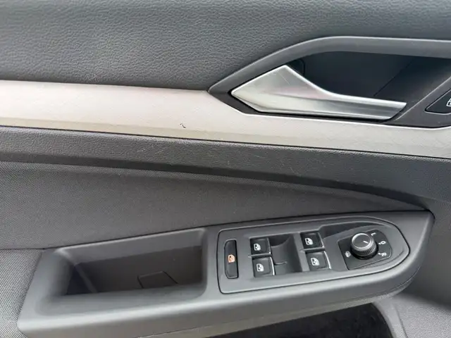 Volkswagen Golf view 16