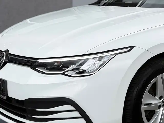 Volkswagen Golf view 5