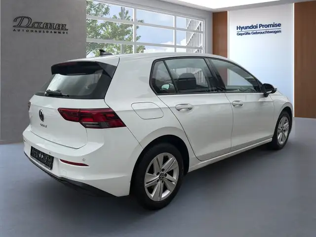 Volkswagen Golf view 3
