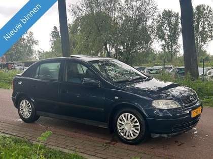 Opel Astra ASTRA 1.6i AUTOMAAT ! SCHUIFDAK ! AIRCO ! 5 DEURS