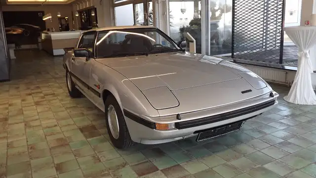 Mazda RX-7 SA2  Coupe (Toyo Kogyo) RX-7 SA2  Coupe (Toyo Kogy