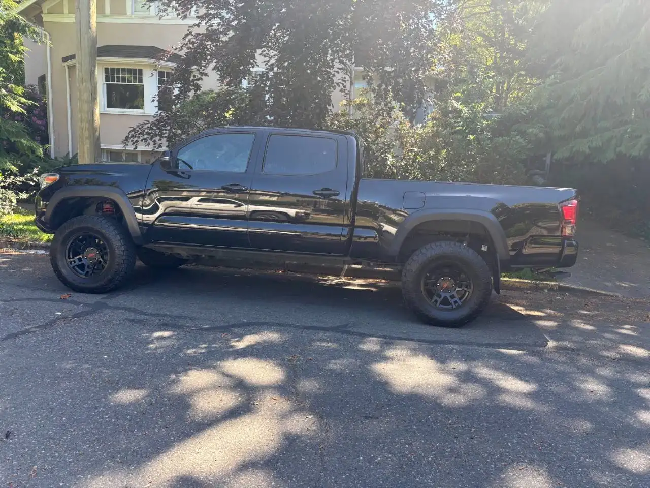 Toyota Tacoma снимка Toyota Tacoma