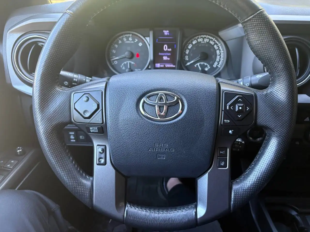 Toyota Tacoma снимка Toyota Tacoma