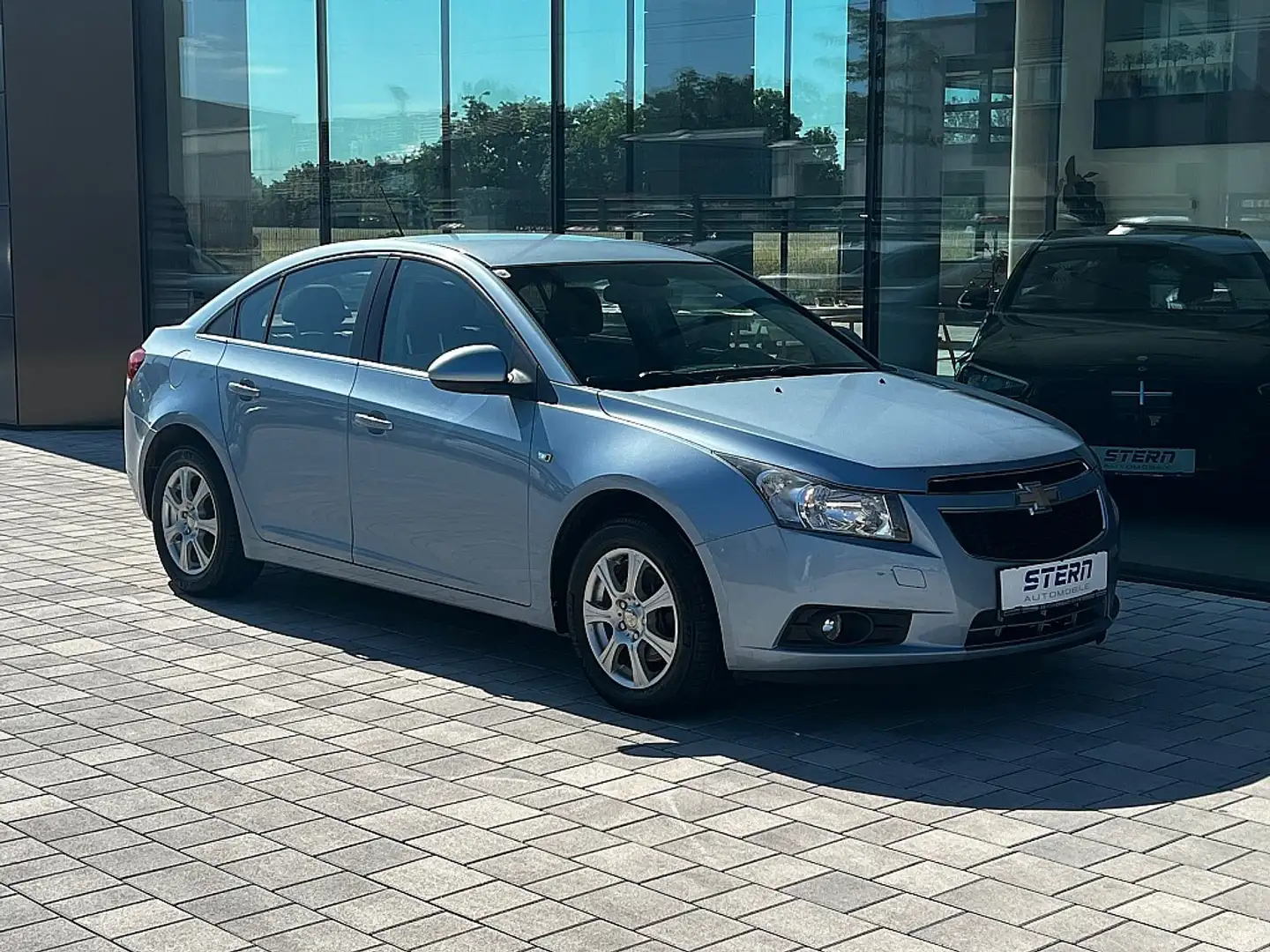 Chevrolet Cruze 2,0 VCDI LT Blau - 1