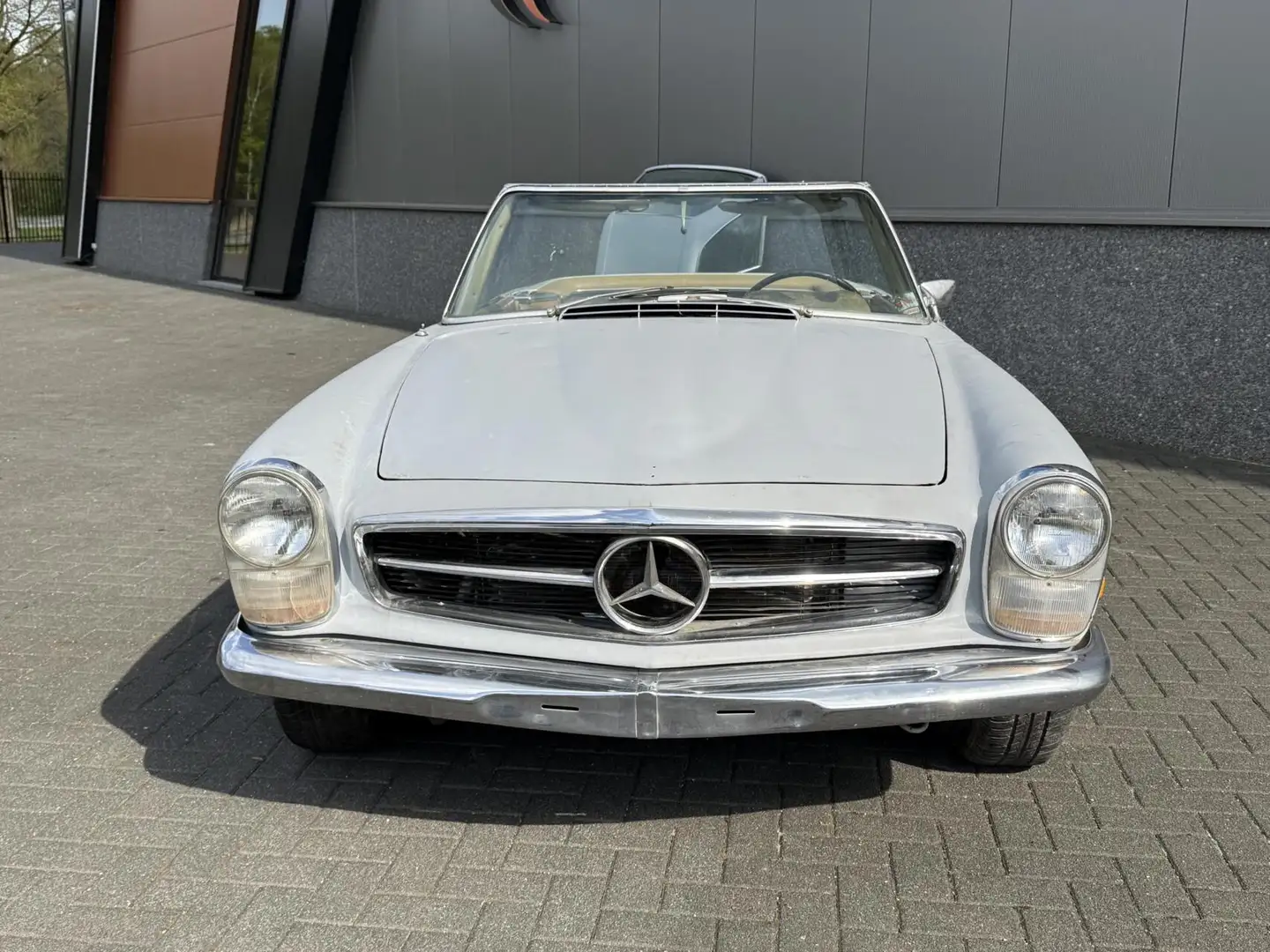 Mercedes-Benz SL 250 Pagode W113 Grau - 2