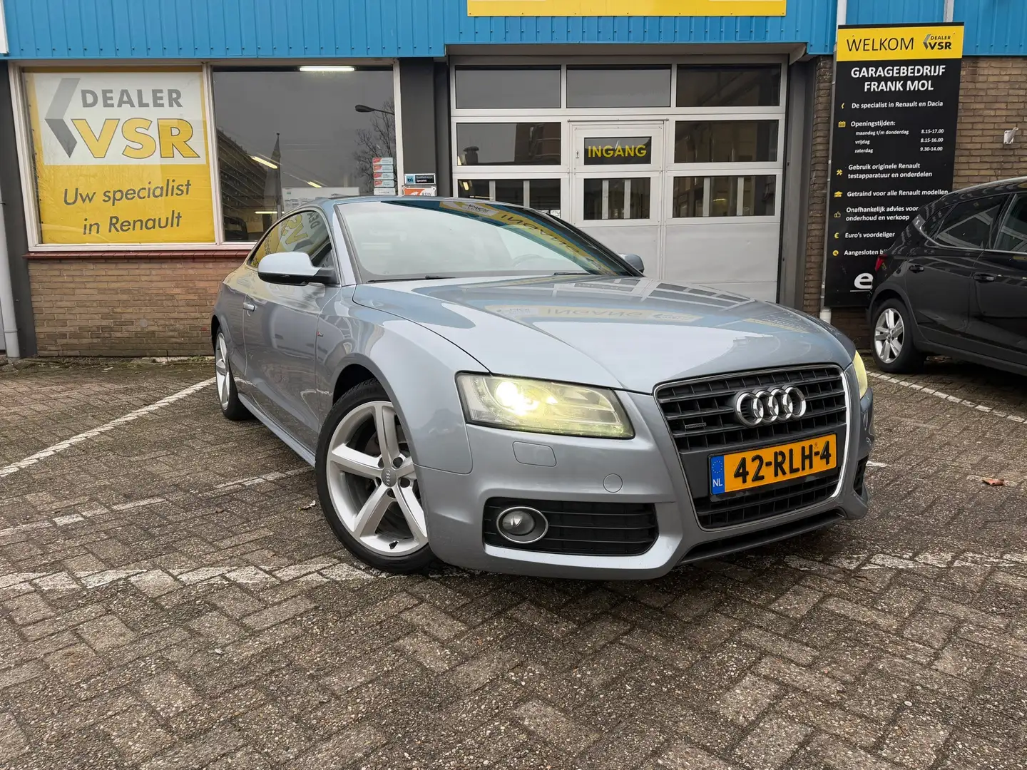 Audi A5 Coupé 2.0 TFSI quattro Pro Line S|Pano|Stoelver Grau - 2
