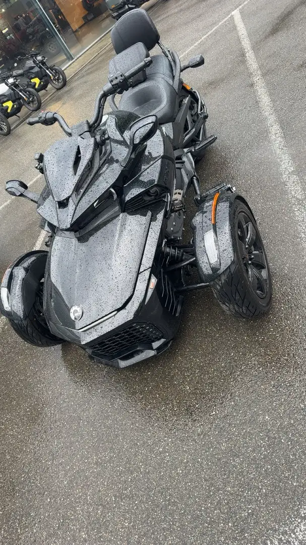 Can-Am Spyder F3 - 2
