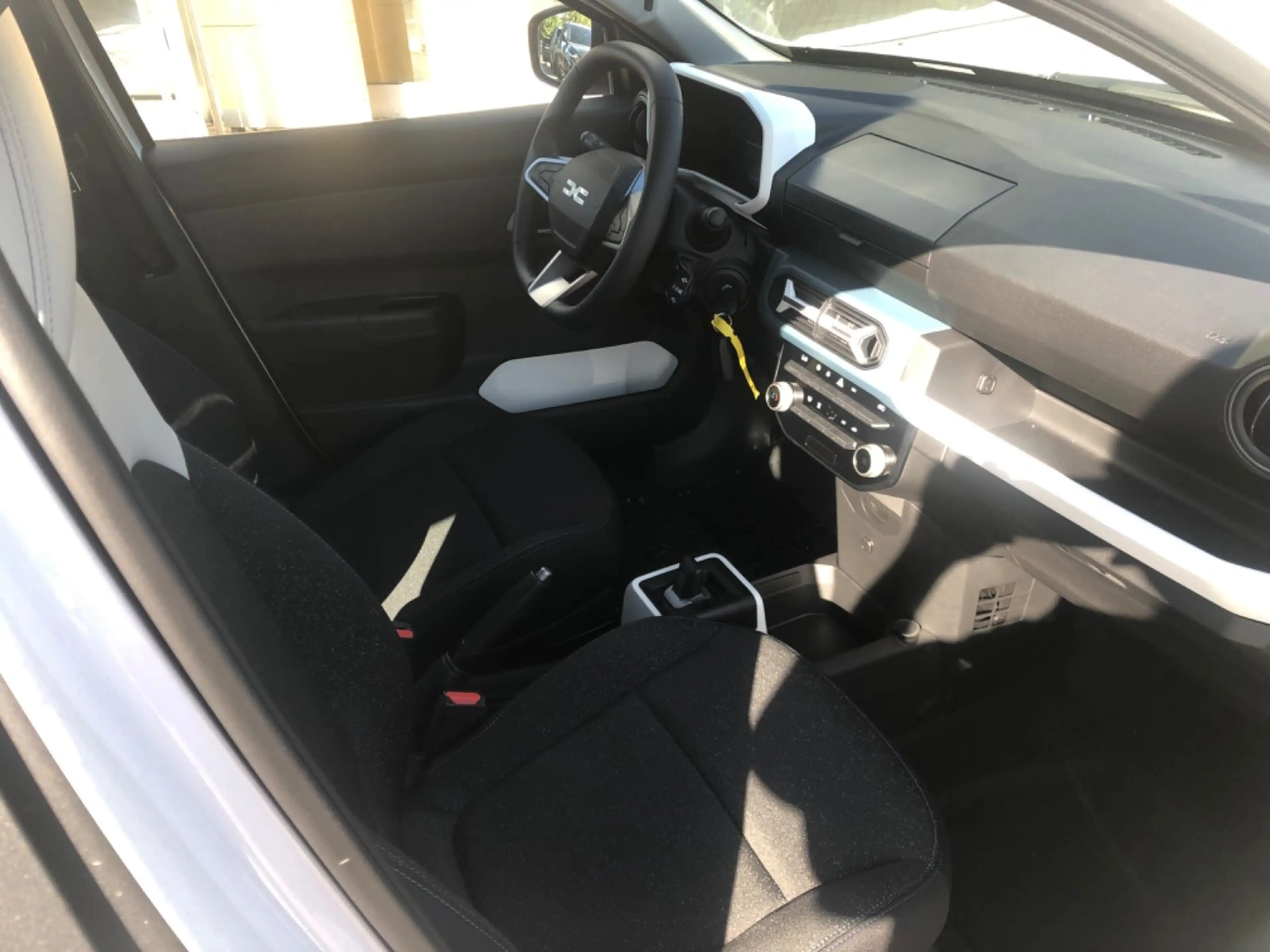 Dacia Spring Electric Expression — photo 2
