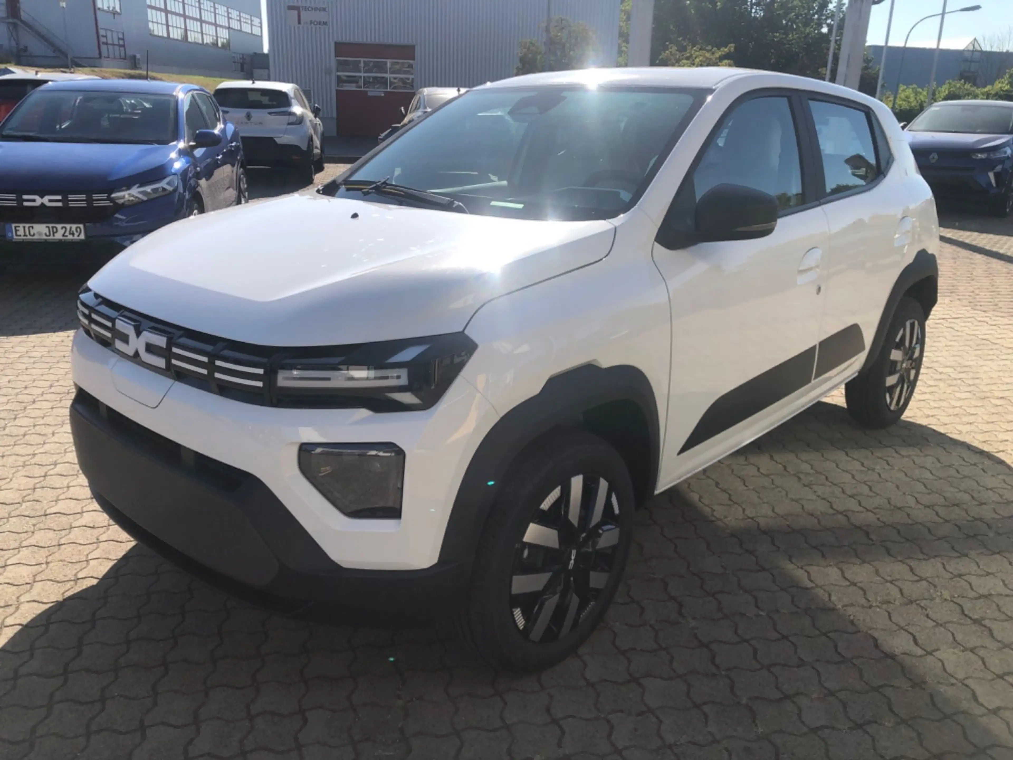 Dacia Spring Electric Expression — photo 10