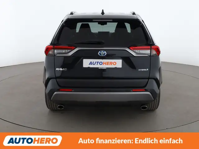 Toyota Rav4 view 5
