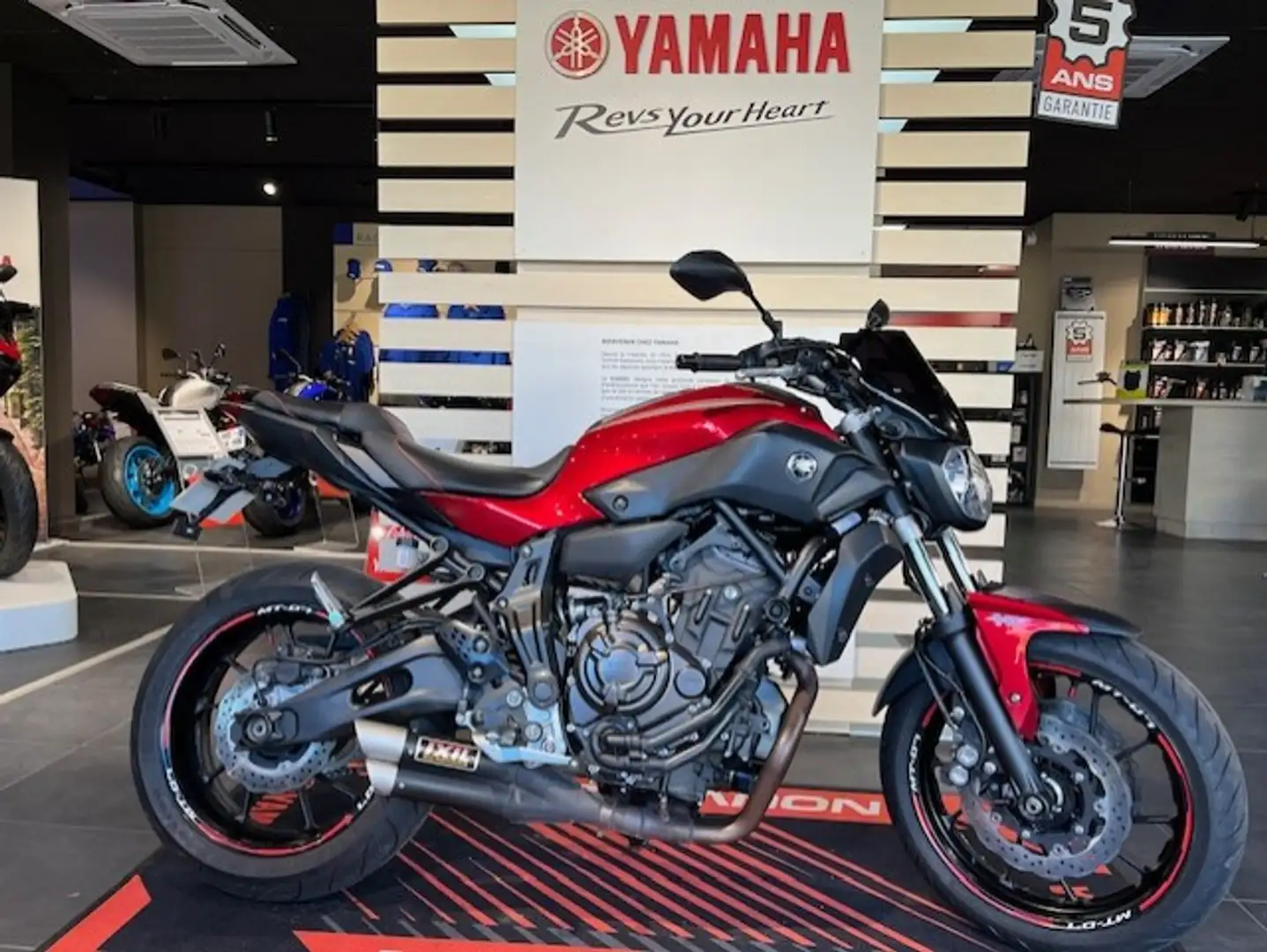 Yamaha MT-07 - 1