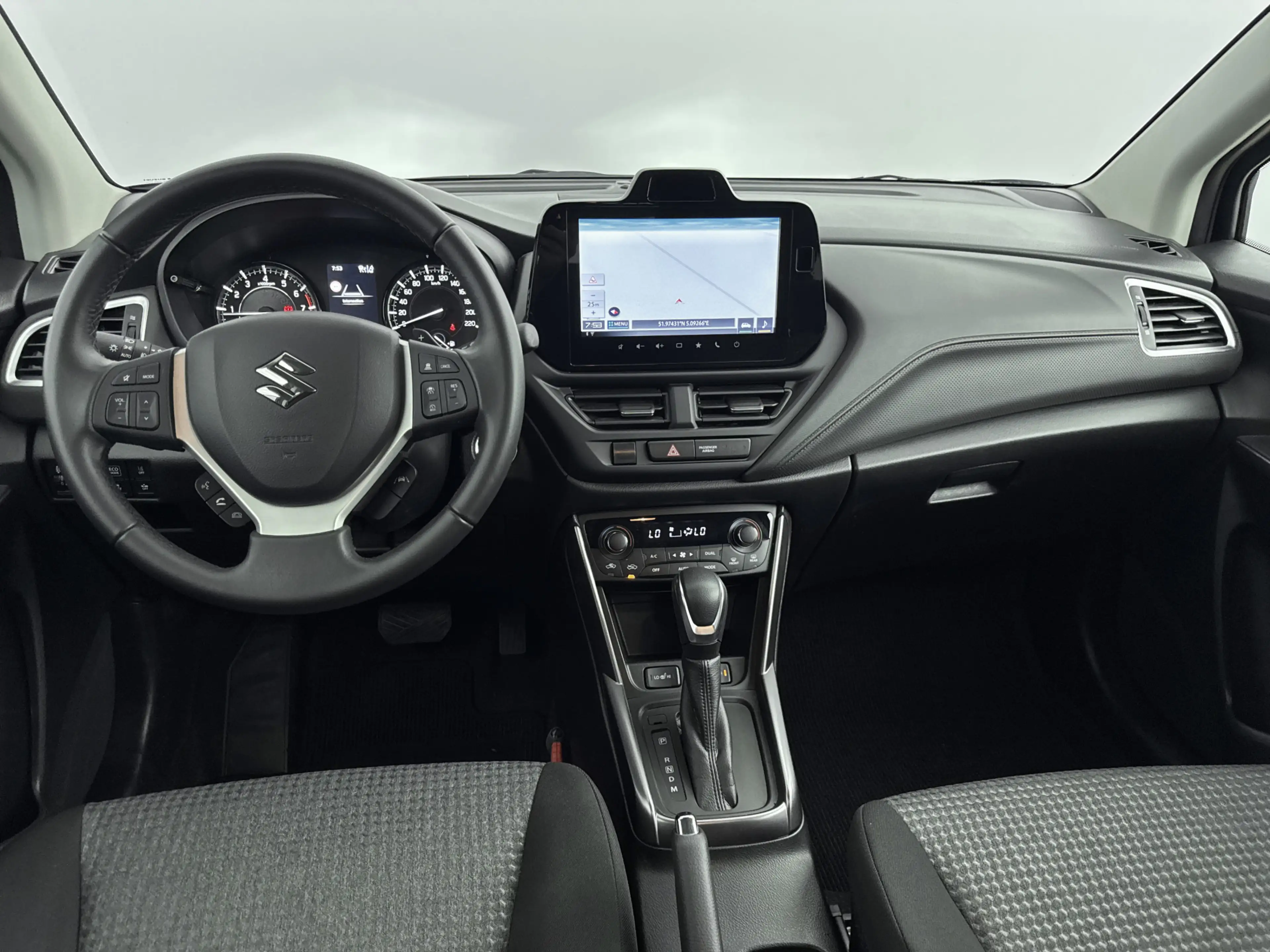 Suzuki S-Cross 1.5 Hybrid Select | 17'' Lichtmetalen velgen | App — photo 4
