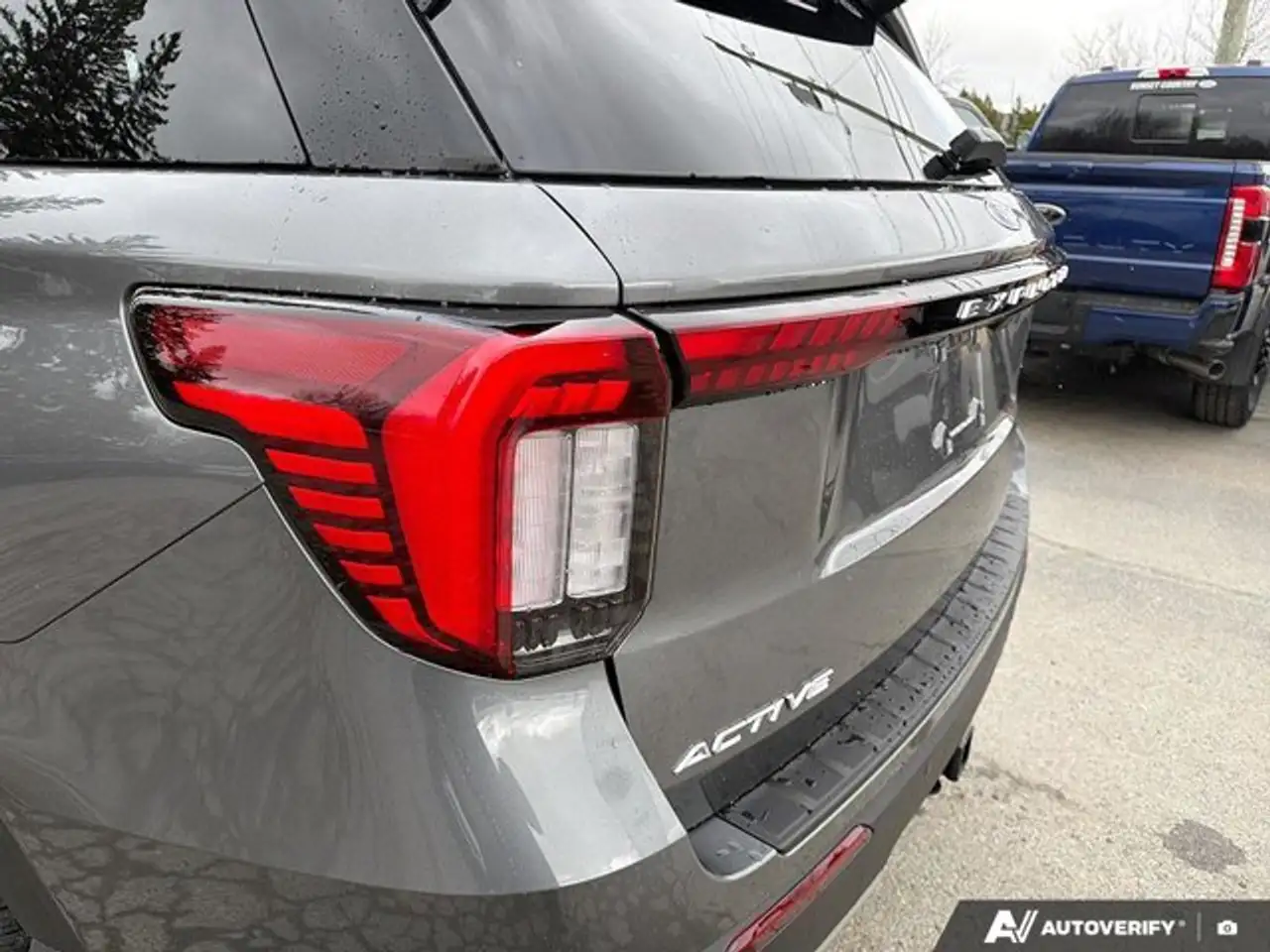Ford Explorer снимка Ford Explorer