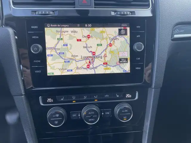 Volkswagen Golf view 9