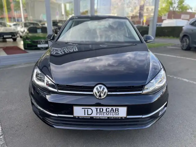Volkswagen Golf view 2