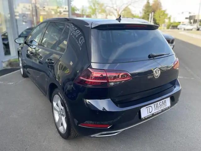 Volkswagen Golf view 13