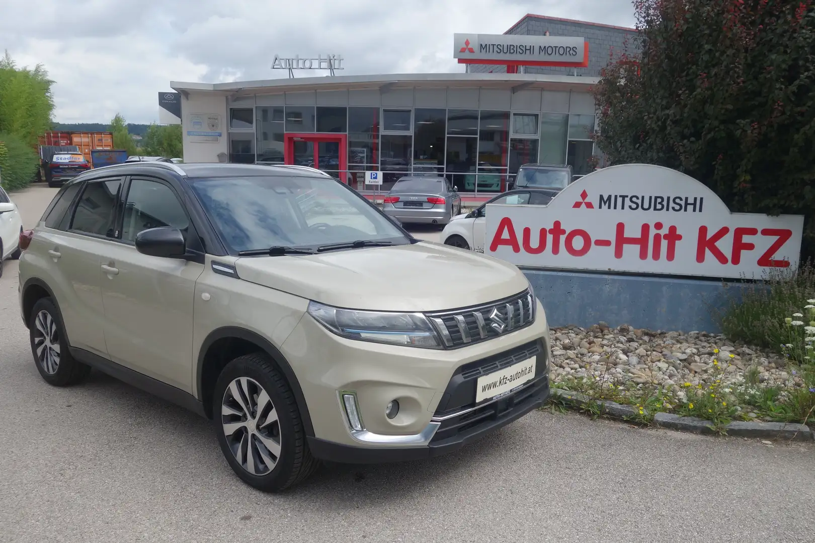 Suzuki Vitara 1,4 GL+ DITC ALLGRIP SHINE***AHK/8fach*** Grau - 1