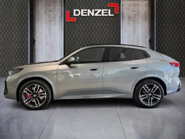 BMW iX2 eDrive20 U10 HB0 Ansicht 2