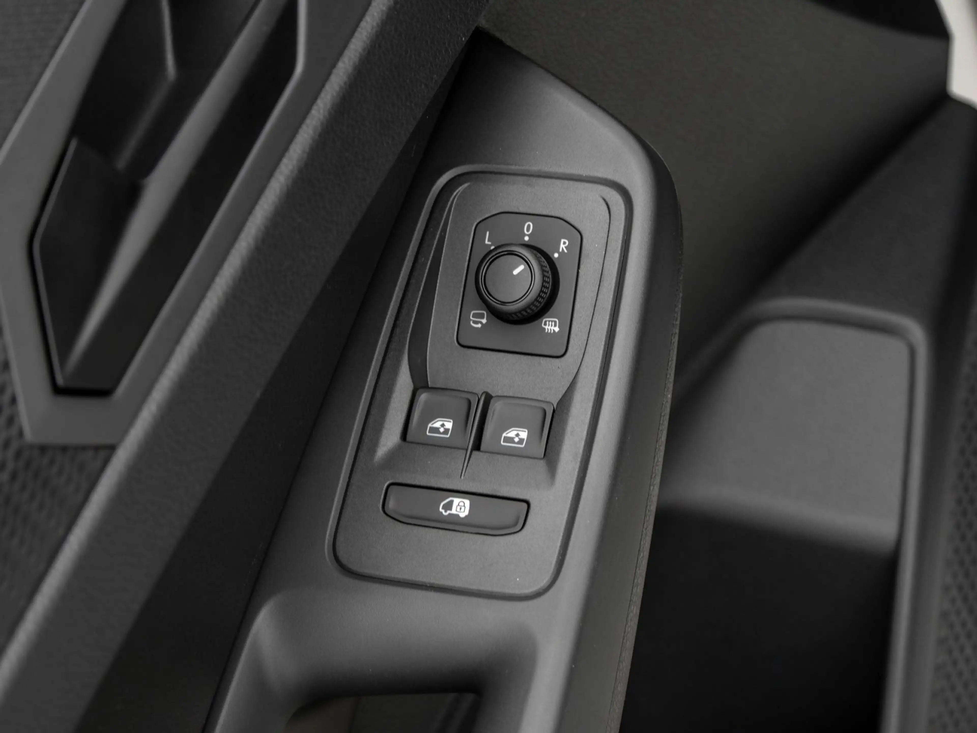 Volkswagen Caddy Maxi Cargo neues Modell 2.0 TDI LED App-Connect... — photo 13