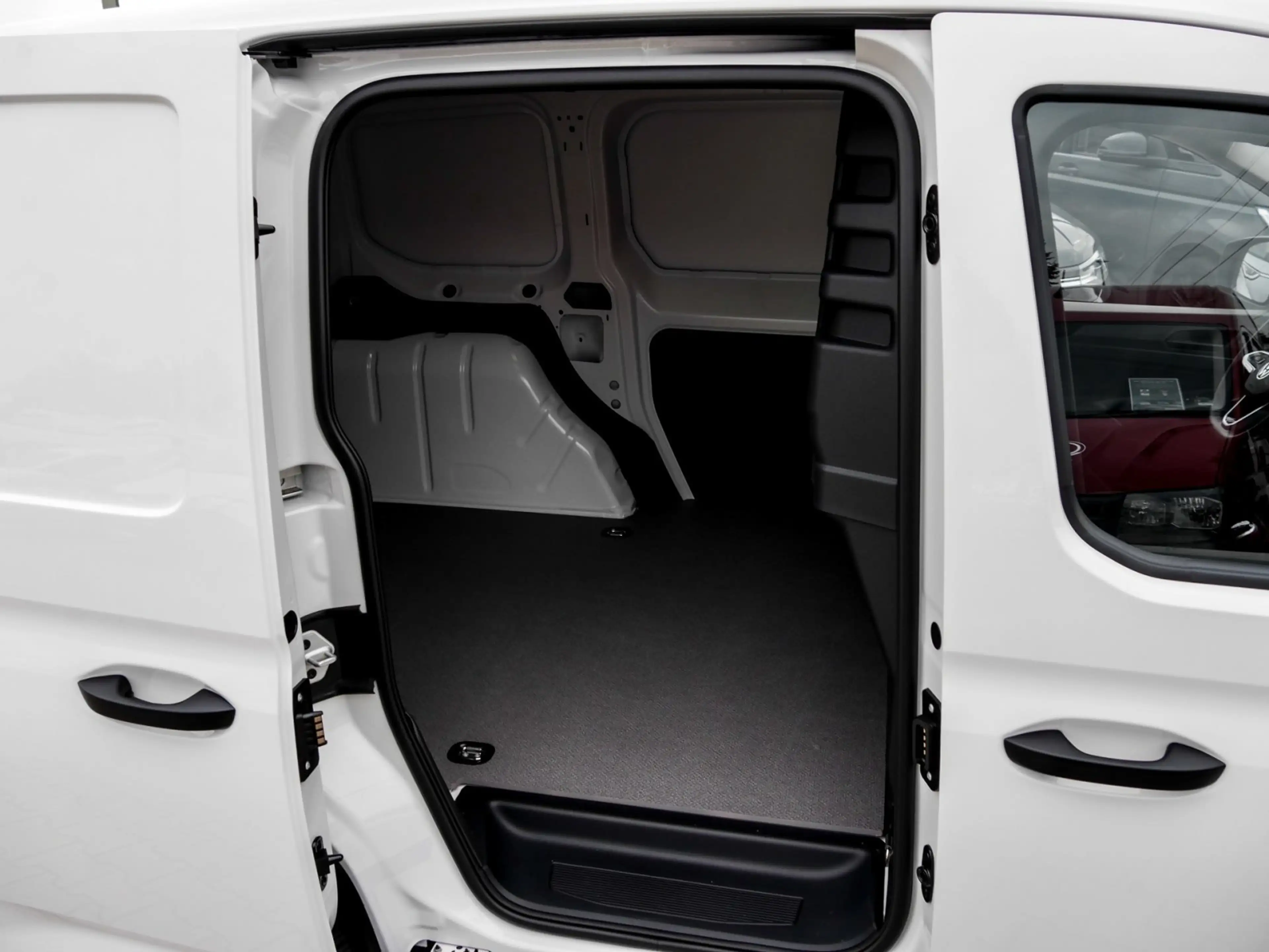 Volkswagen Caddy Maxi Cargo neues Modell 2.0 TDI LED App-Connect... — photo 15