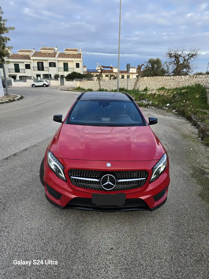 Mercedes-Benz GLA 220 d (cdi) Premium 170cv auto - 1