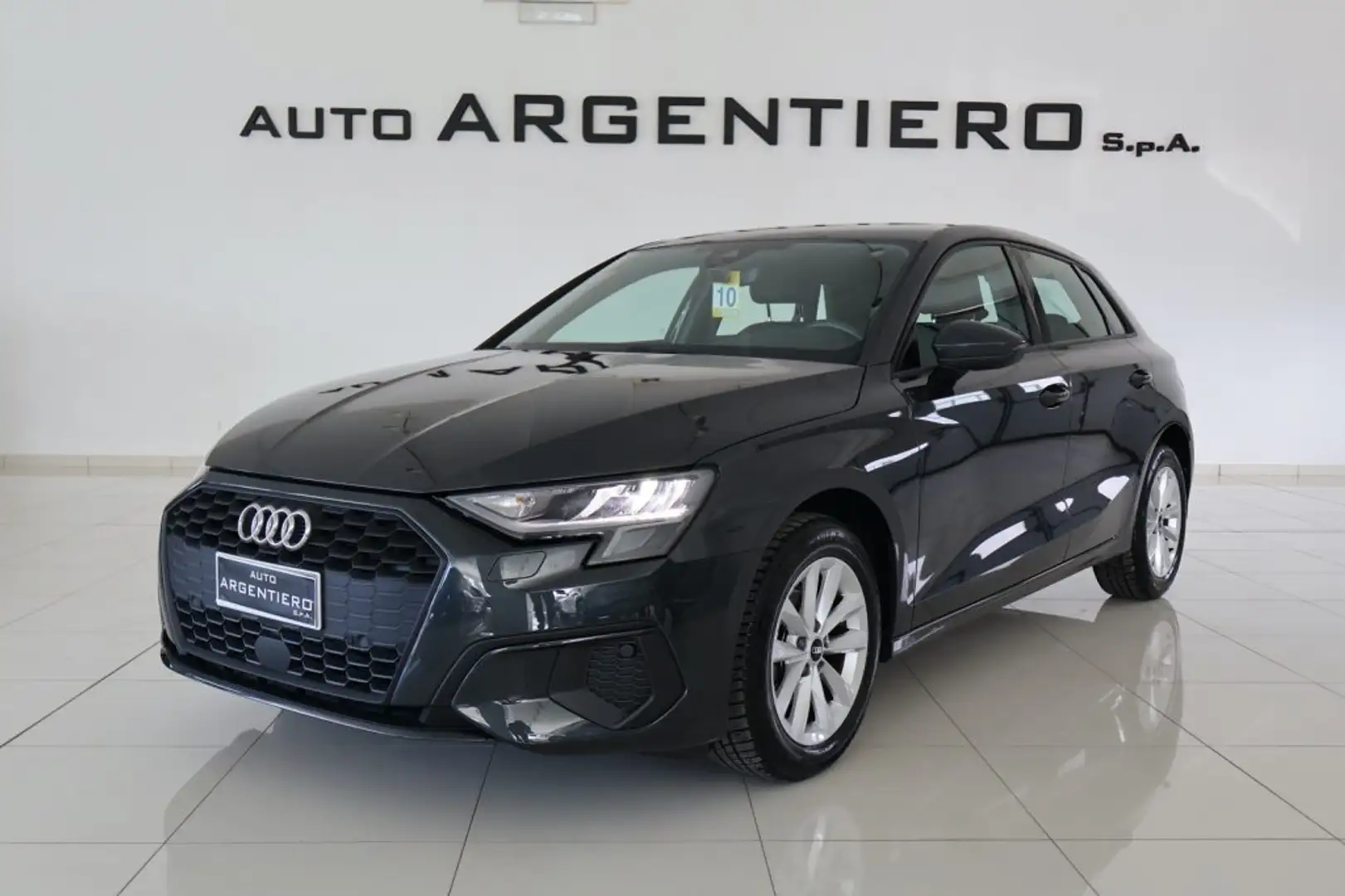Audi A3 SPB 30 TDI Business navi telecamera soli 32.045km! Grijs - 1
