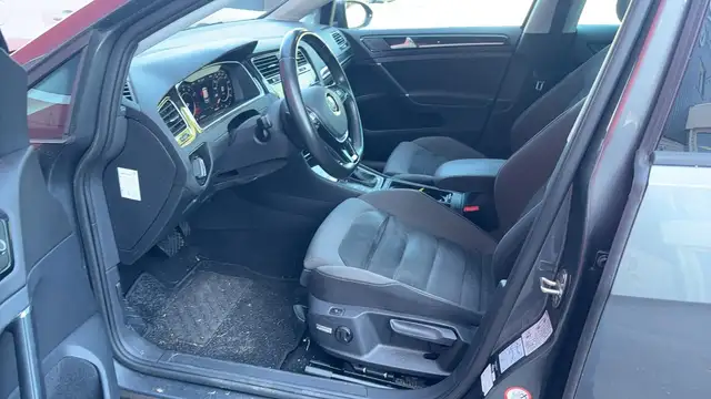 Volkswagen Golf view 7
