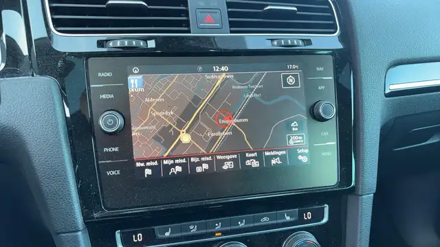 Volkswagen Golf view 14
