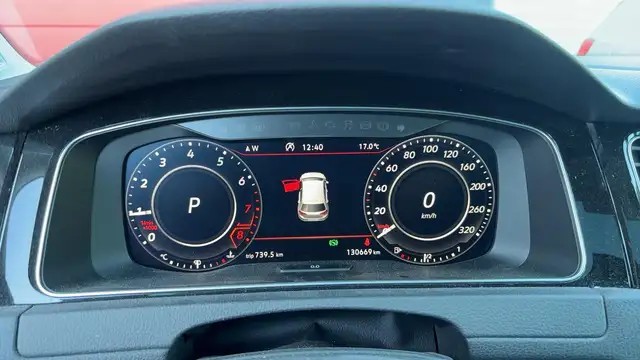 Volkswagen Golf view 10