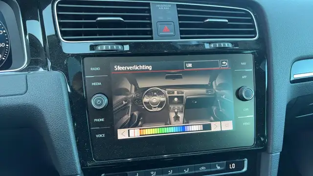 Volkswagen Golf view 16