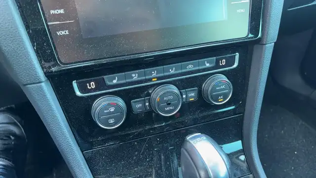 Volkswagen Golf view 17