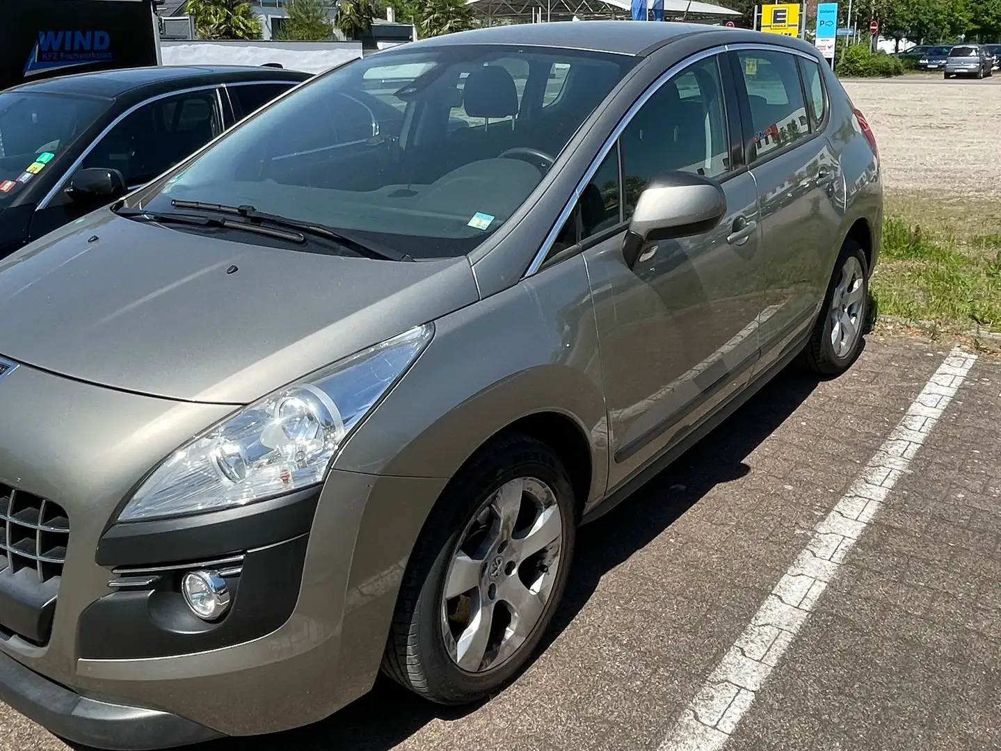 Peugeot 3008 3008 155 THP Active Szary - 2