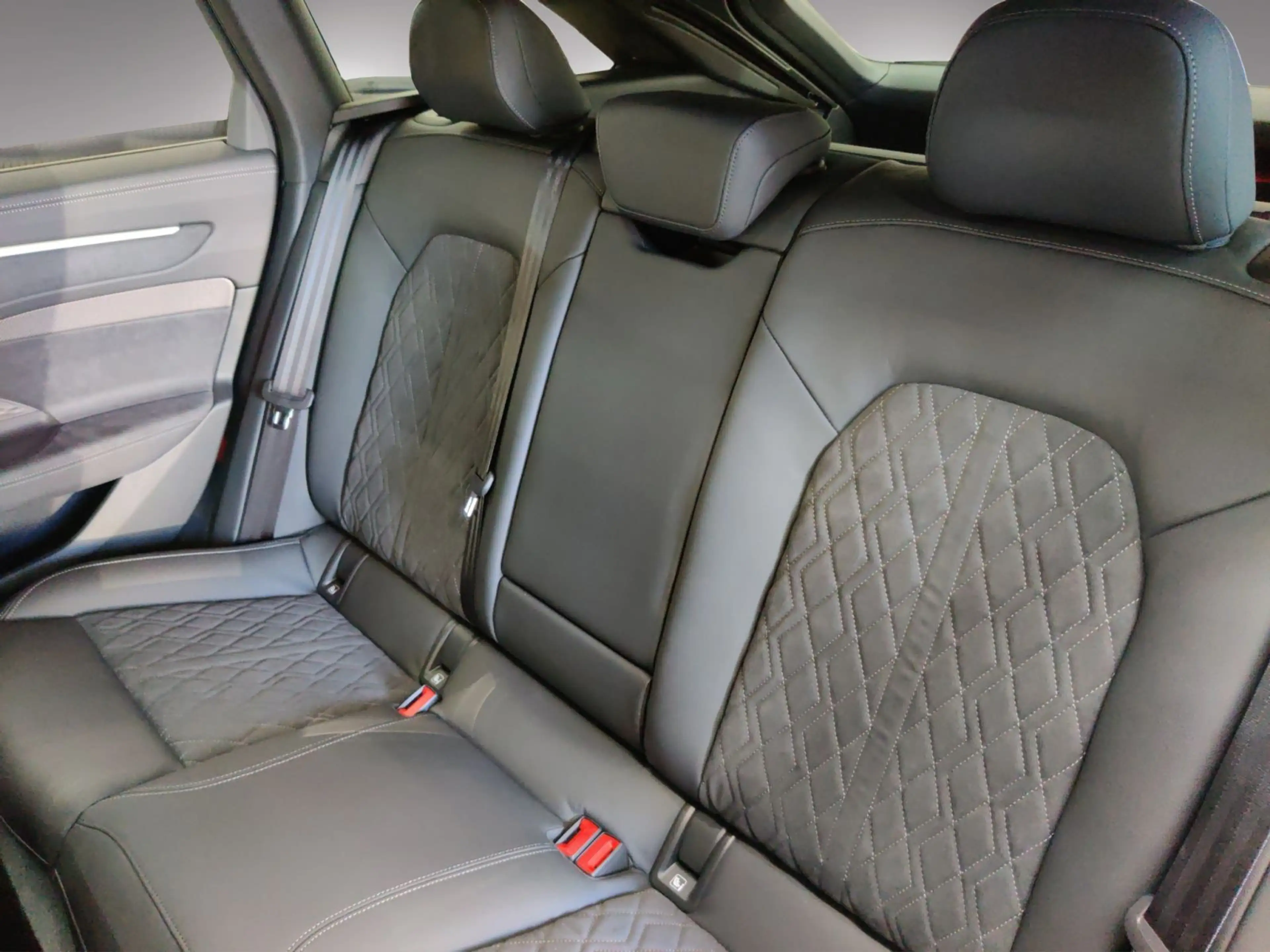 Audi A6 edition one TDI qu. neues Mod./2xS line — photo 13