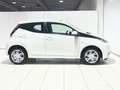 Toyota Aygo 1.0 VVT-i x-play | Dealer onderhouden | Nieuwe kop Wit - thumbnail 7