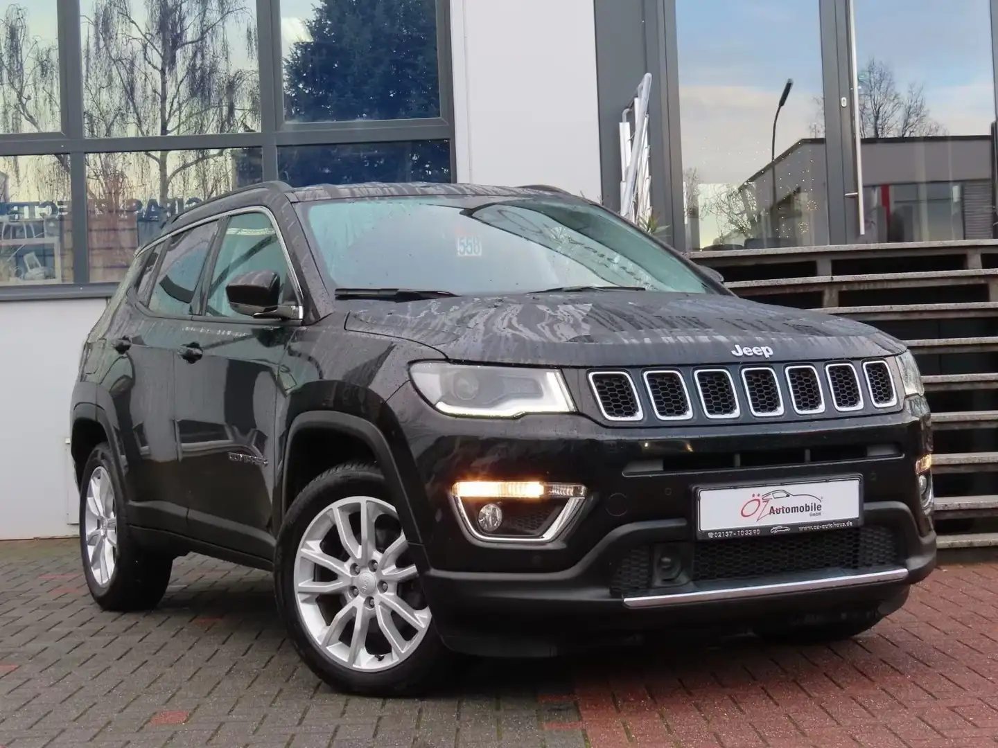 Jeep Compass 1.3 T-GDI I4 Autom. Leder Navi Kamera Noir - 1