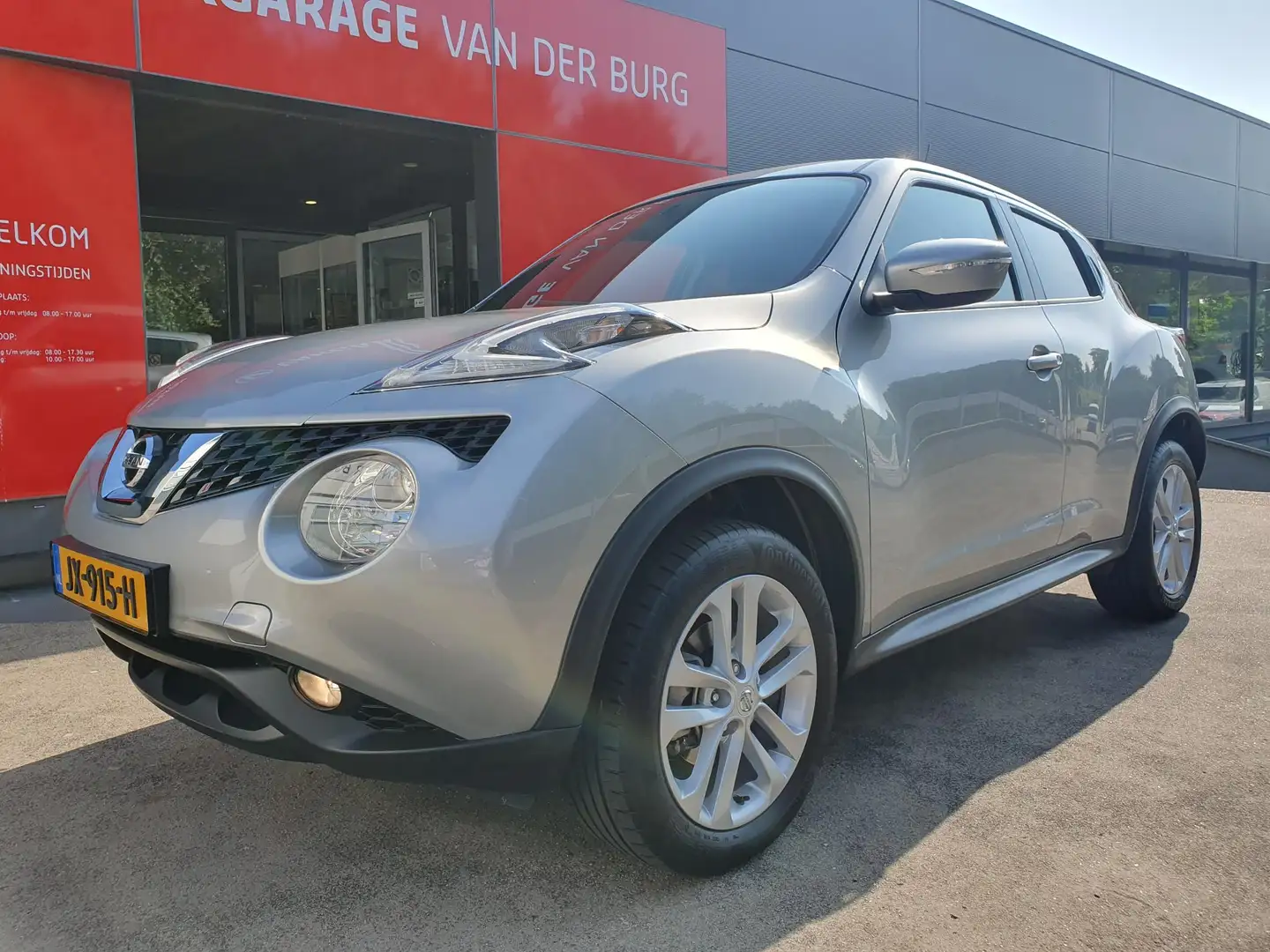 Nissan Juke 1.6 Acenta 1e Eig. km. 20.418 Grijs - 2