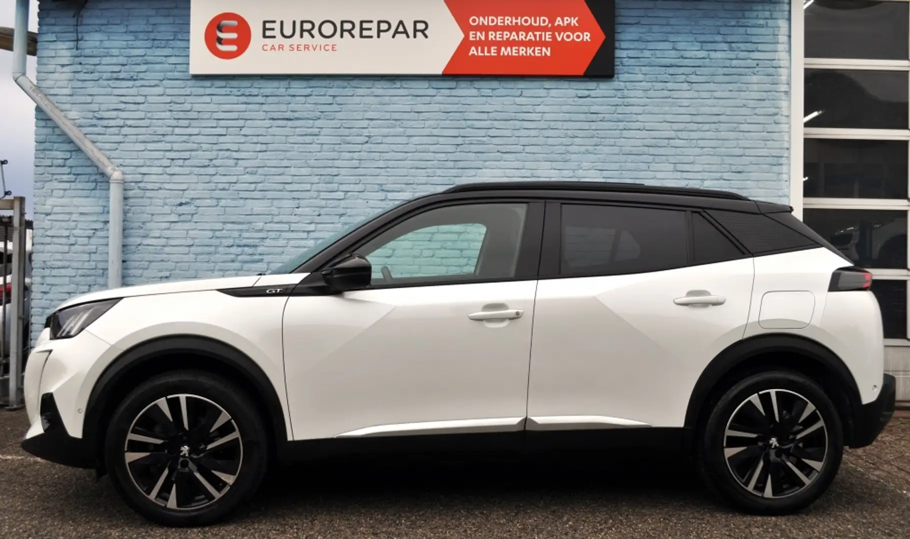 Peugeot 2008 1.2 GT Aut. 150Pk leer schd adapcrc mass ind laden Wit - 2