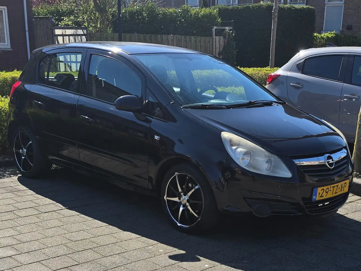 Opel Corsa Corsa 1.4-16V Business Zwart - 1