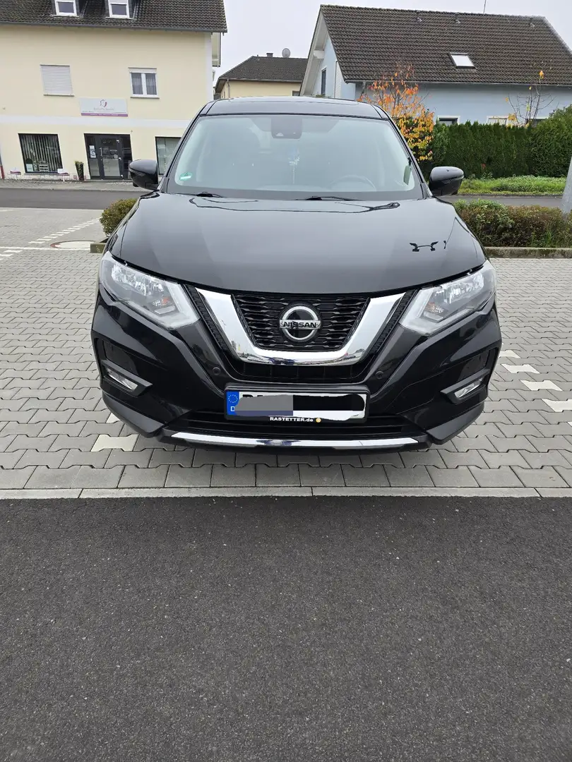 Nissan X-Trail Acenta Schwarz - 1