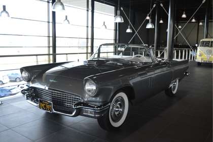 Ford Thunderbird Convertible 4.8 V8 automaat hardtop nette staat !!