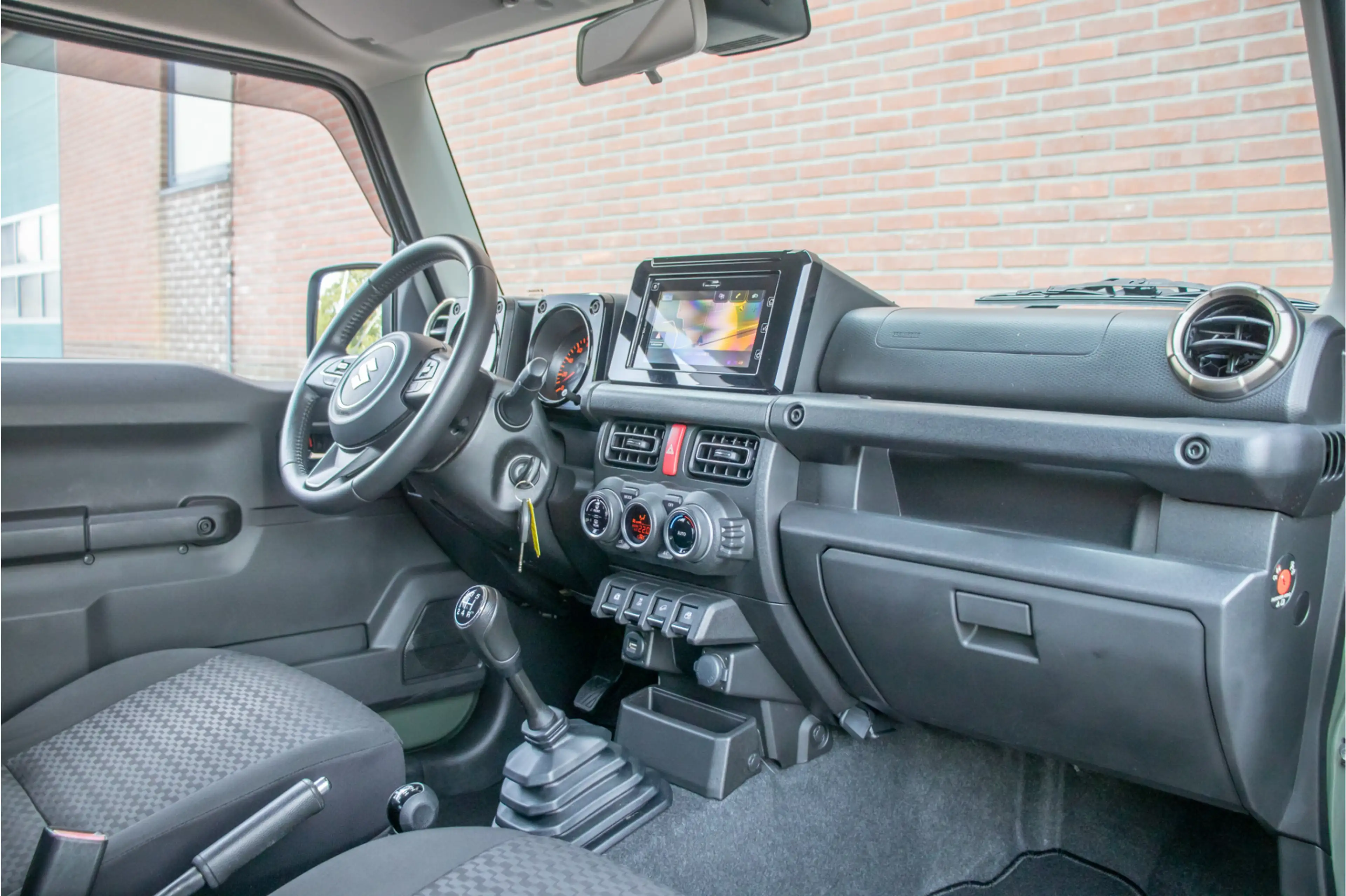 Suzuki Jimny 1.5 Allgrip Stijl, Stoelverwarming, Carplay, Full — photo 21