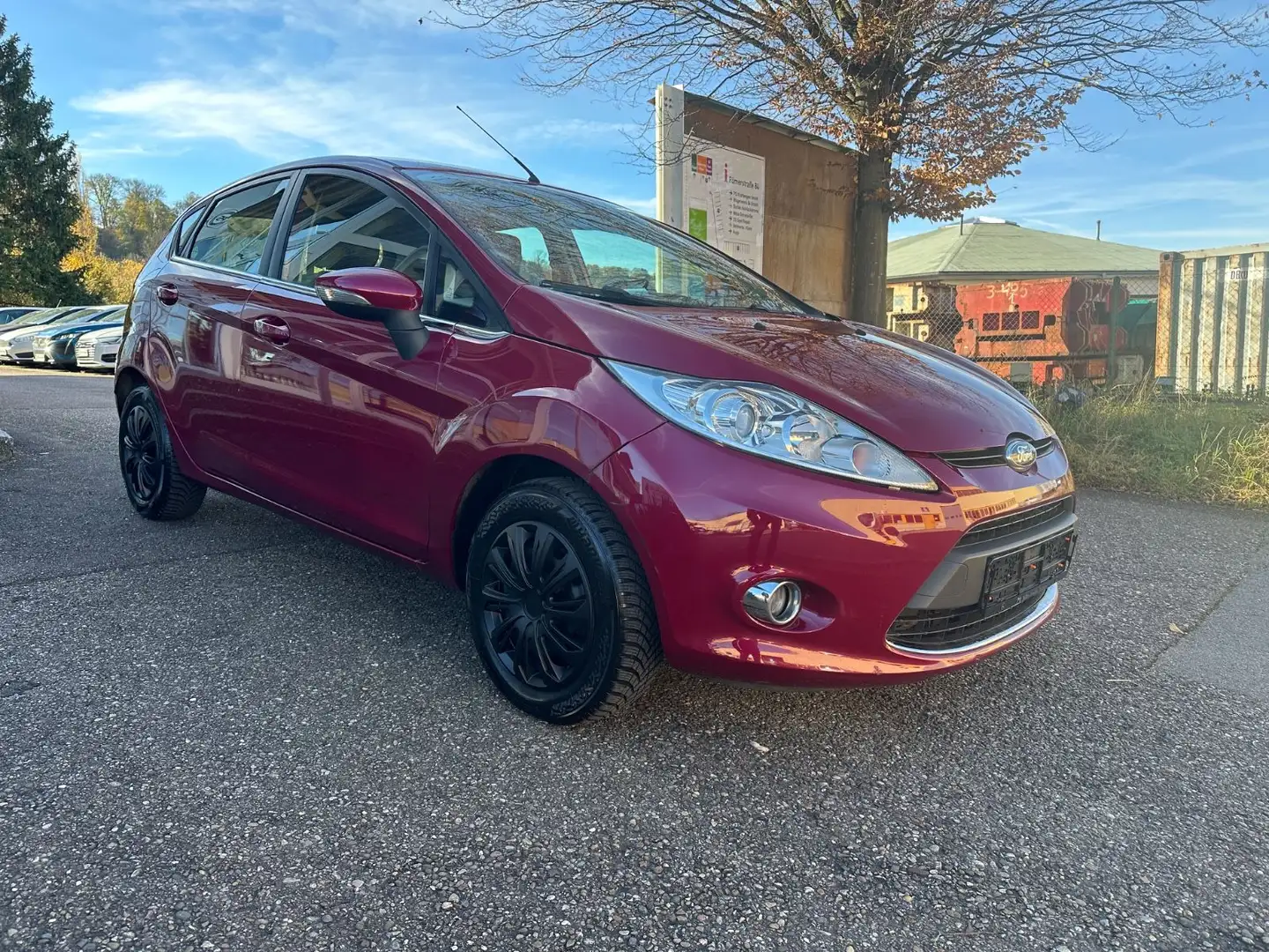 Ford Fiesta Titanium 1.25 Klima 2.Hand PDC Rouge - 2
