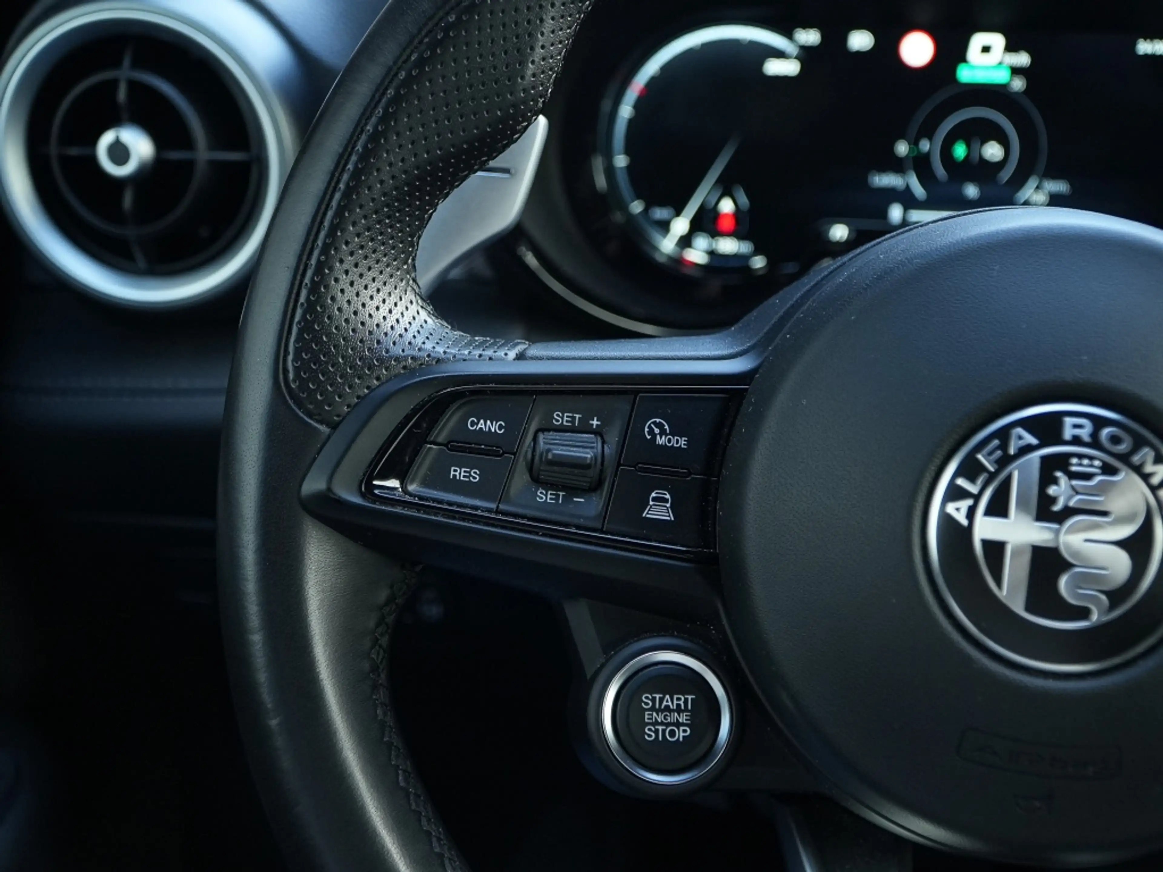 Alfa Romeo Tonale 1.5 MHEV 130 PK Hybrid Edizione Speciale | Navi | — photo 13