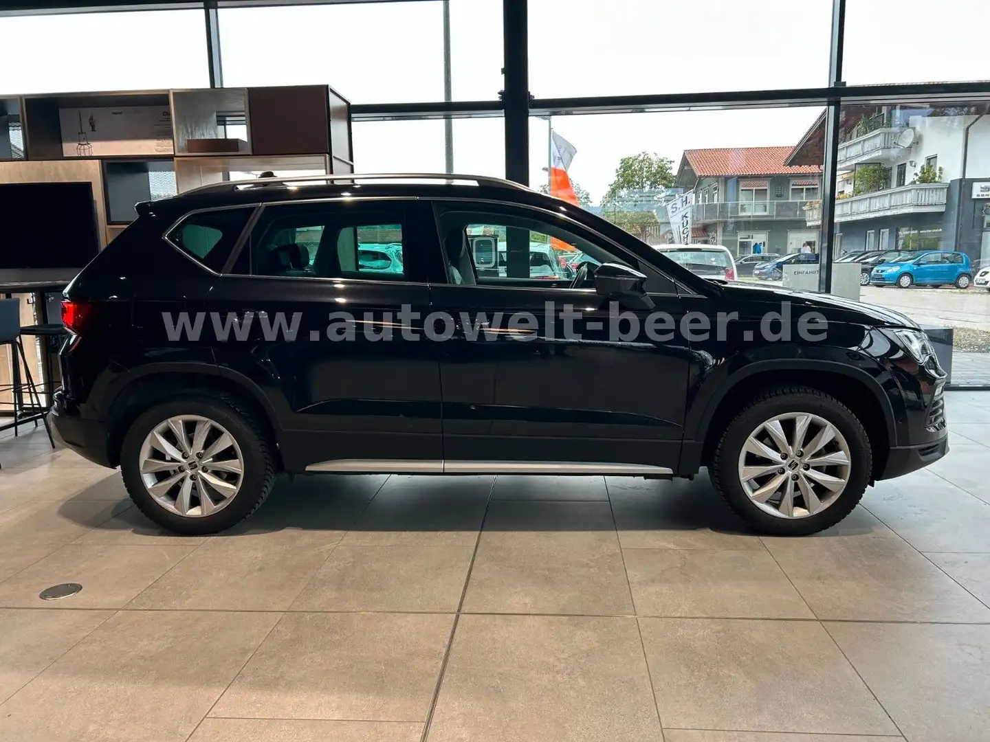 SEAT Ateca XP 1.5 TSI 150PS DSG *CAM*NAVI*FULL LINK* Schwarz - 2