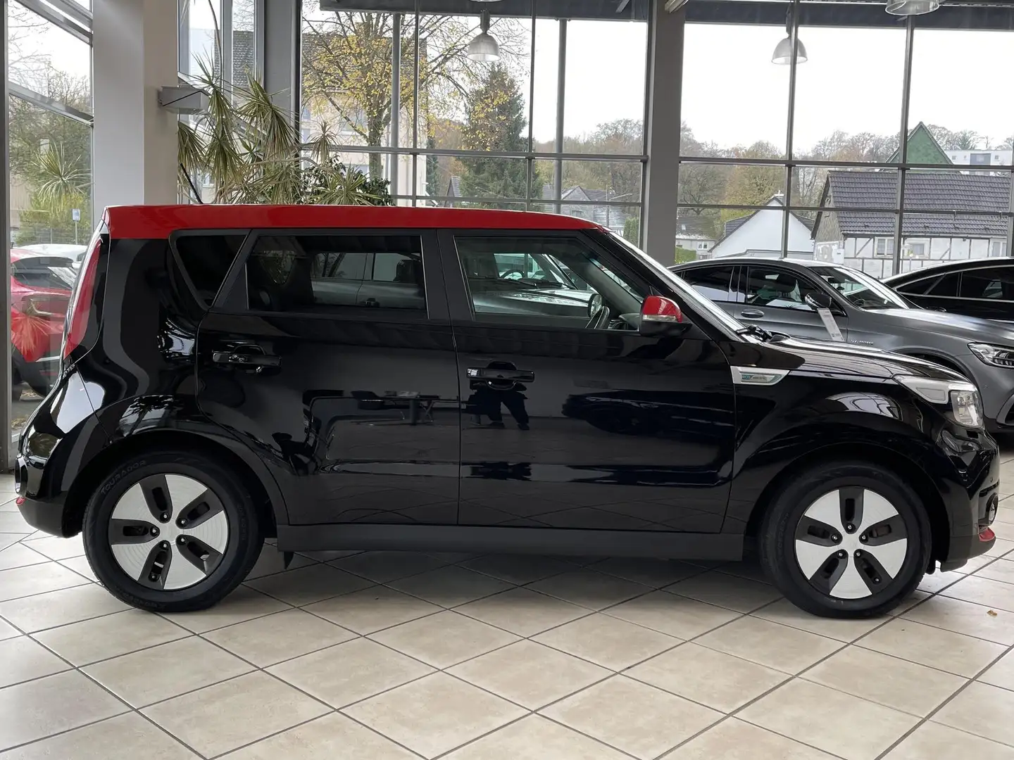 Kia Soul Soul EV PLAY*NAVI*CARPLAY*TPM*KAMERA*BT*SHZ*SBL* Černá - 2