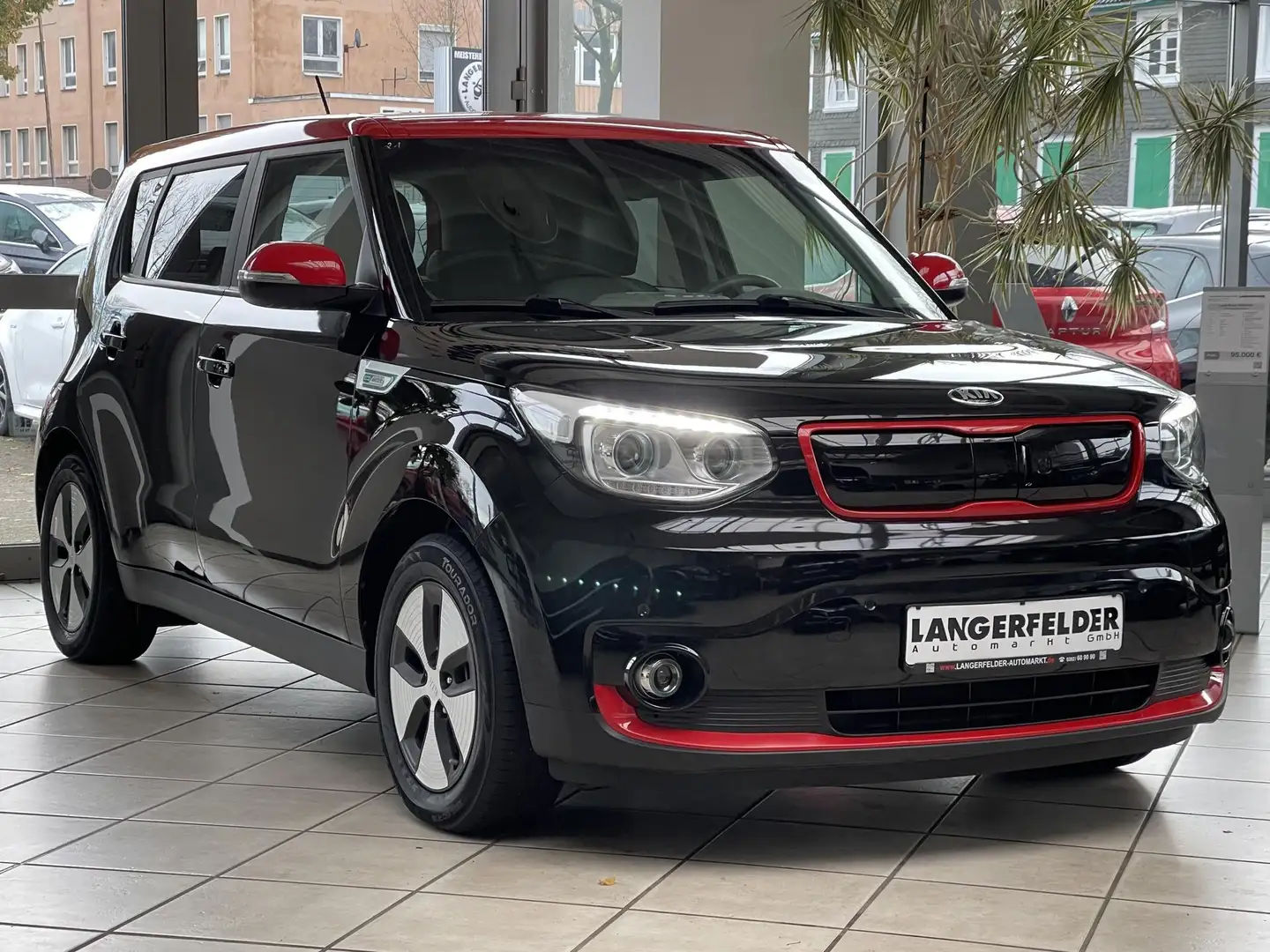 Kia Soul Soul EV PLAY*NAVI*CARPLAY*TPM*KAMERA*BT*SHZ*SBL* Černá - 1